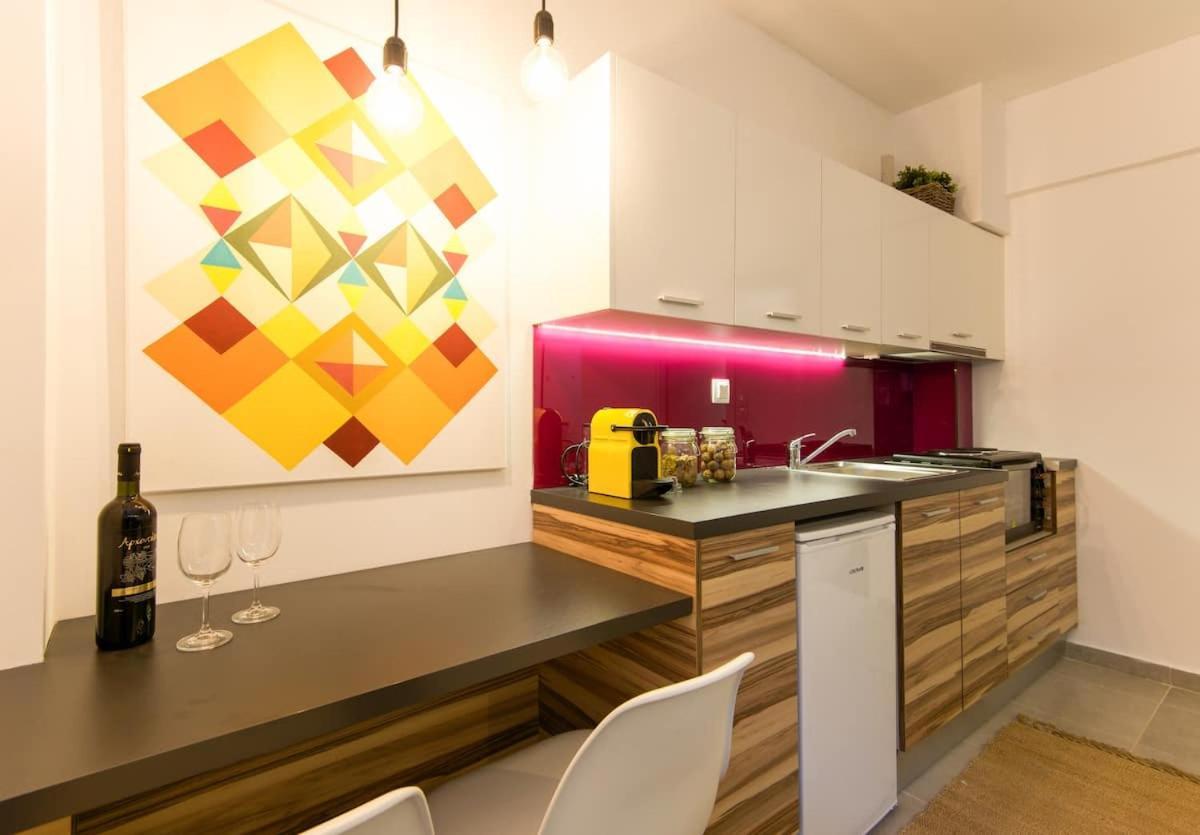 Mazi Rooms Venizelou 塞萨洛尼基 客房 照片