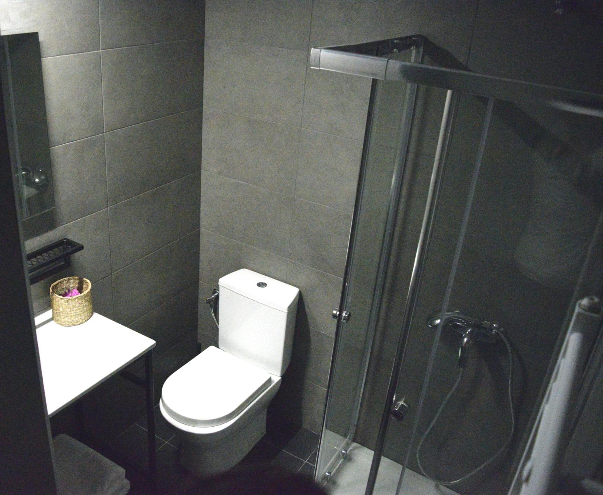 Mazi Rooms Venizelou 塞萨洛尼基 客房 照片
